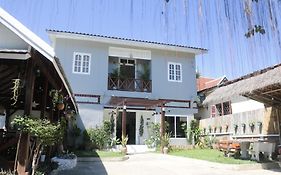 Moon'S House Luangprabang